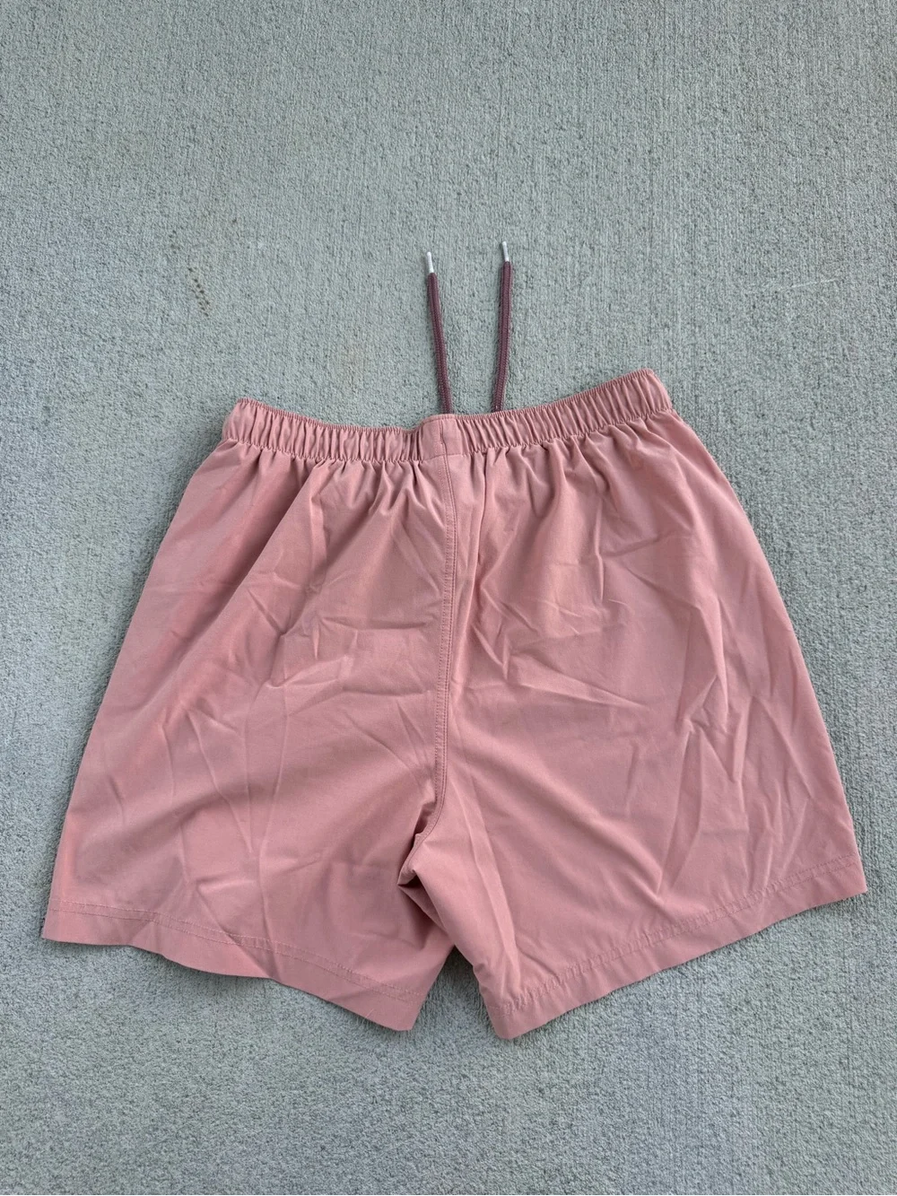 Free Fly Men’s Breeze Shorts Size Medium Orange Dusk Salmon 5” Inseam